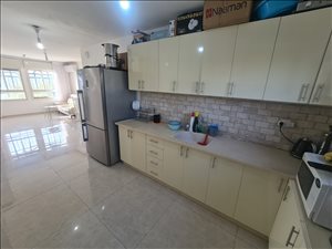 דירה למכירה 3 חדרים במעלה אדומים הקרן 