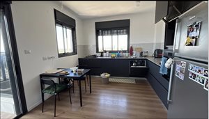 דירה למכירה 3 חדרים ברחובות הרצל צפון 