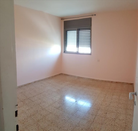תמונה 2, דירה 4 חדרים למכירה בקרית ים, שדרות משה שרת, מרכז