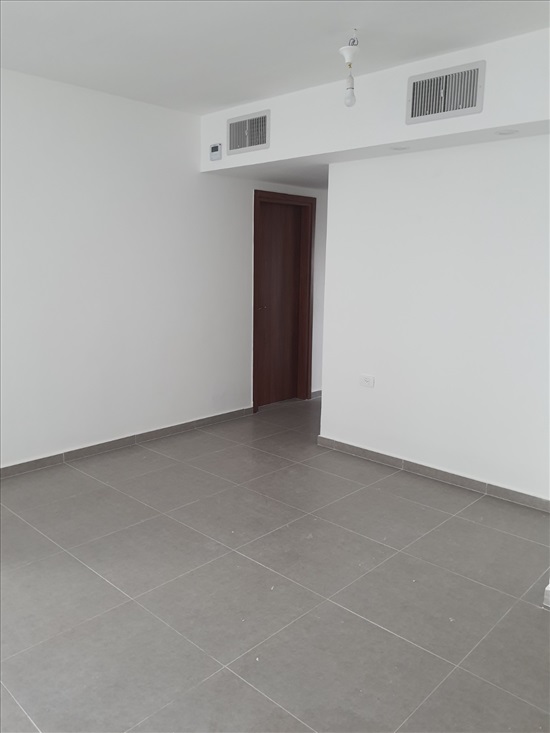 תמונה 2, דירה 4 חדרים למכירה באריאל, עיר היונה, רובה ה
