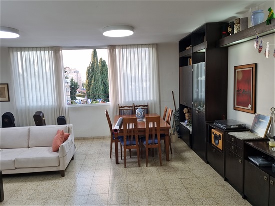 תמונה 4, דירה 4 חדרים למכירה בחולון, חנה סנש, אגרובנק