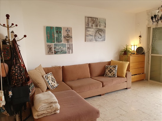 תמונה 2, דירה 4 חדרים למכירה בקרית מוצקין, יצחק בן צבי, נווה גנים