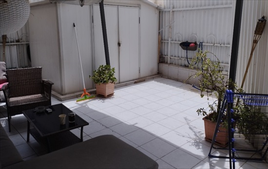 גינה מרוצפת 
