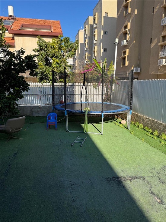 תמונה 3 ,קוטג 6.5 חדרים למכירה בחולון, הטופז, בן גוריון