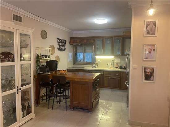 תמונה 6 ,דירה 5.5 חדרים למכירה בחולון, יהושע רבינוביץ, קרית בן גוריון