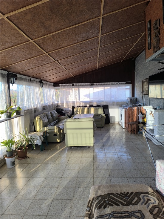 תמונה 7 ,דופלקס 5.5 חדרים למכירה בקרית עקרון, האירוס , חבצלת הצעירה