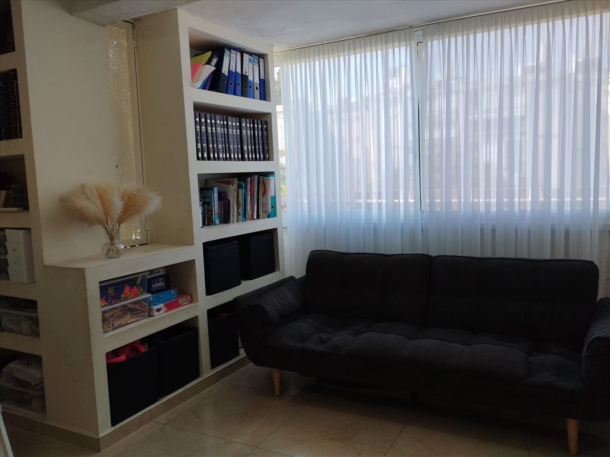 תמונה 1, דירה 2.5 חדרים למכירה בנתניה, רדק, בן ציון