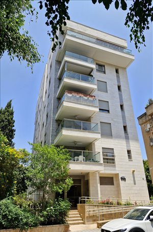 דירה למכירה 4 חדרים בכפר סבא בן גוריון 31 מרכז 