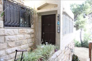 דירת גן למכירה 5 חדרים בירושלים מאיר נקר ארמון הנציב 