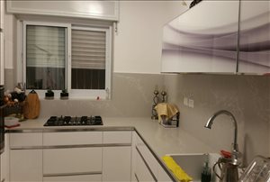 דירה למכירה 4 חדרים בירושלים שלמה דוגה גילה 