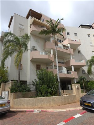 דירה למכירה 3.5 חדרים בראשון לציון המפוחית 