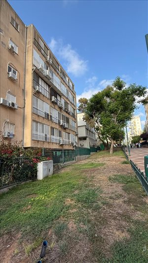 דירה למכירה 3.5 חדרים בנתניה יהודה הלוי מרכז העיר 