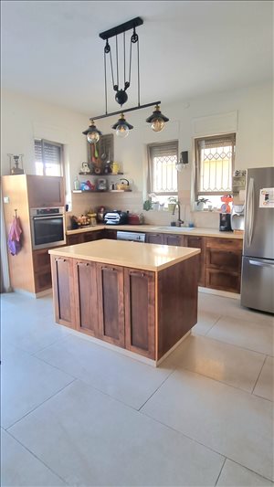 דו משפחתי למכירה 6 חדרים בצור הדסה כרכום 