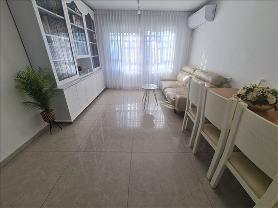 תמונה 3, דירה 3 חדרים למכירה במעלה אדומים, הקרן, כלי שיר