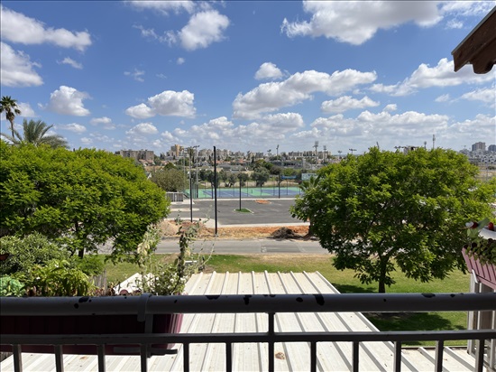 תמונה 2 ,דירה 4 חדרים למכירה בלוד, המצביאים, נאות יצחק