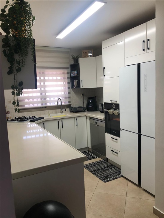 תמונה 4 ,דירה 4 חדרים למכירה בלוד, המצביאים, נאות יצחק