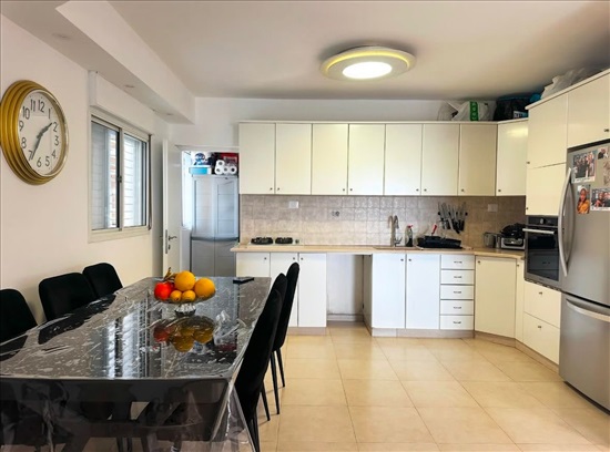 תמונה 5 ,דירה 4 חדרים למכירה בלוד, דקר, גני יער