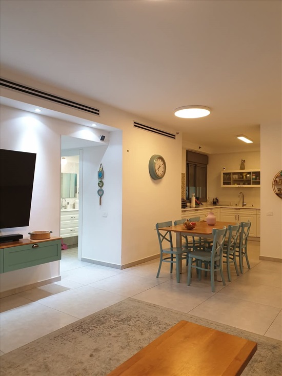 תמונה 5 ,דירה 5 חדרים למכירה באזור, ז'בוטינסקי, השדרה הירוקה באזור