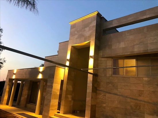 תמונה 8 ,וילה 10 חדרים למכירה בנתניה, מסריק, פרדס הגדוד