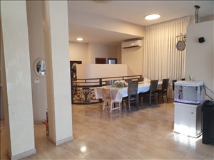 בית פרטי למכירה 8 חדרים בקרית עקרון השיטה 