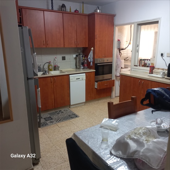 תמונה 1 ,דירה 5 חדרים למכירה בכפר סבא , בן גוריון , פועלים 