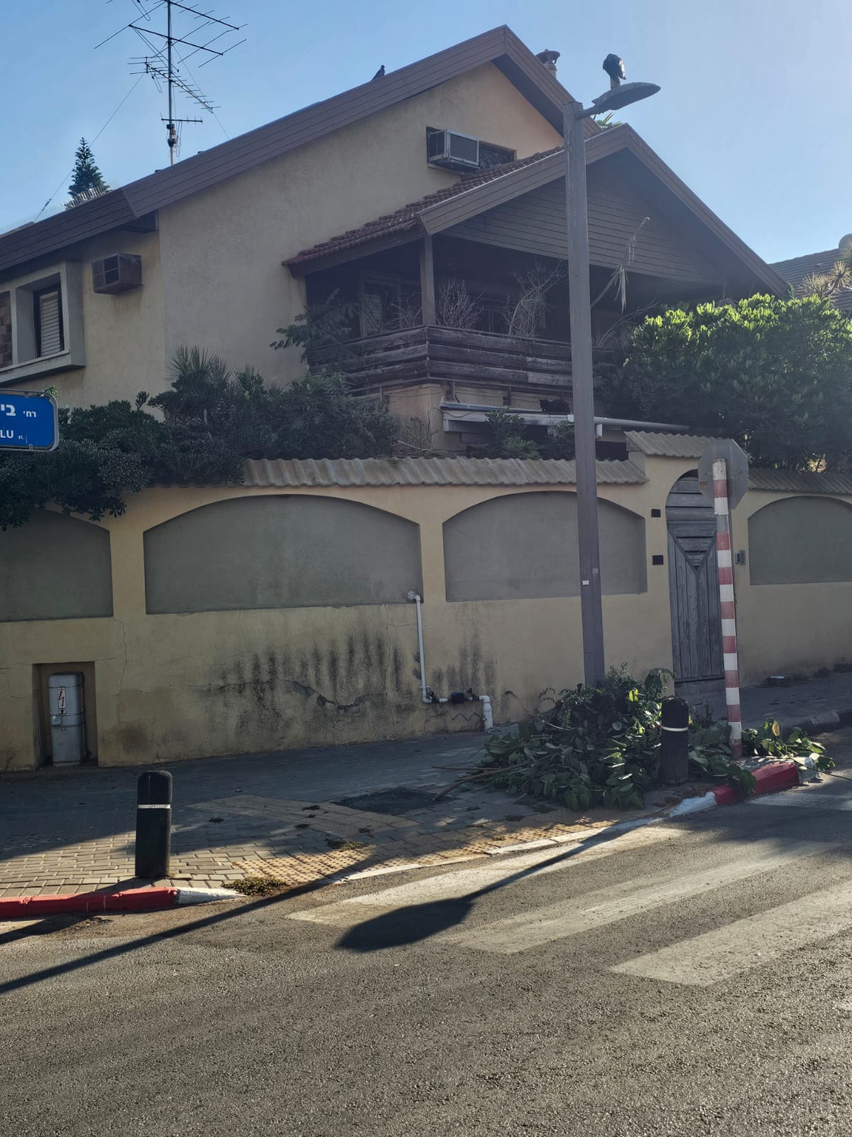 מבט מהרחוב