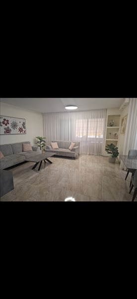 דירה למכירה 5 חדרים באשדוד העצמאות 