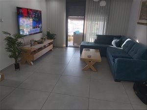 פנטהאוז למכירה 4 חדרים במגדל העמק קוממיות 