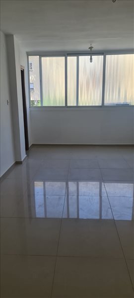 דירה למכירה 4 חדרים בחדרה ד''ר ברין 