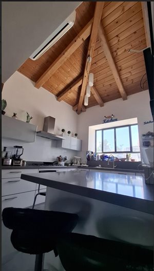 דו משפחתי למכירה 10 חדרים בפרדסיה יונה פישר 