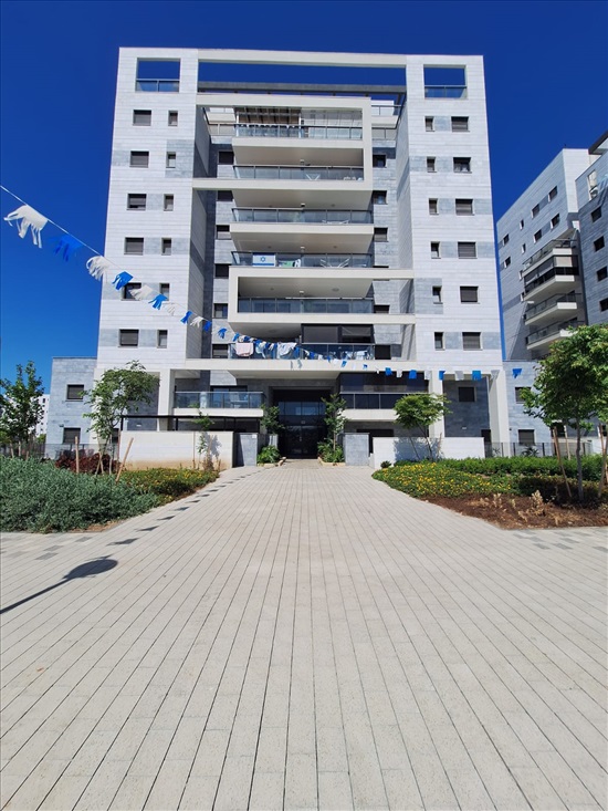 תמונה 1 ,דירה 5 חדרים למכירה בנהריה, חיים לבב , יצחק שמיר