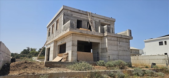 תמונה 4 ,בית פרטי 9 חדרים למכירה בגבעתי, גדוד הסיור, אין