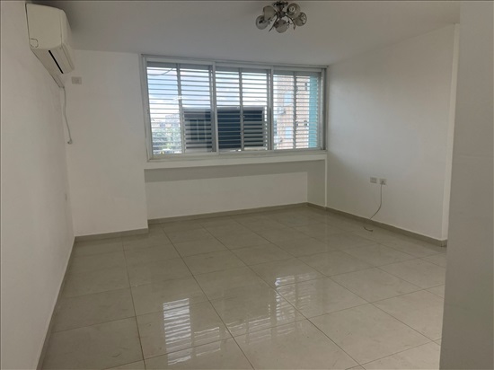 תמונה 8 ,דירה 3 חדרים למכירה בנתניה, שדרות פנחס לבון 8, קרית נורדאו