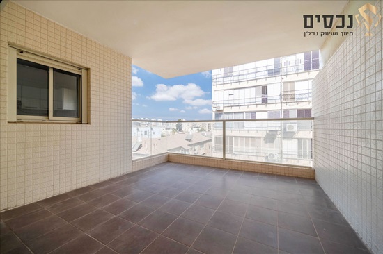 תמונה 2 ,דירה 4 חדרים למכירה בפתח תקווה, פיק''א 14, מרכז