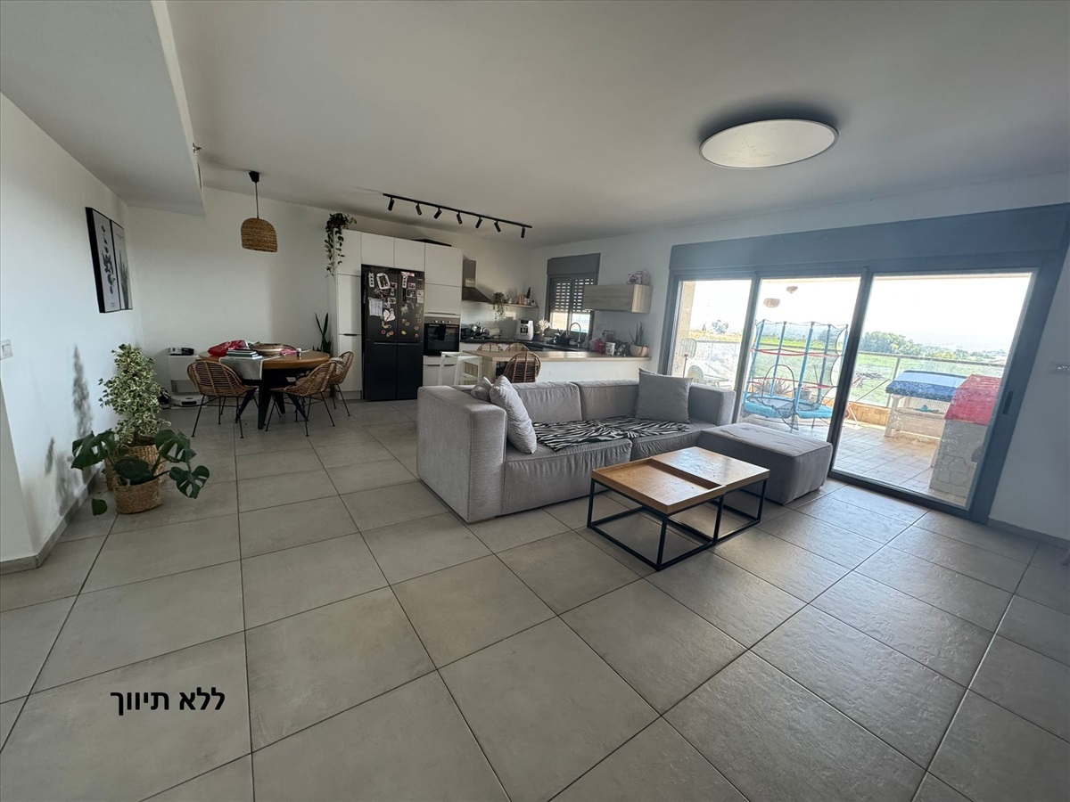תמונה 1, דירה 5 חדרים למכירה בכפר יונה, שושנה דמארי, יפה נוף