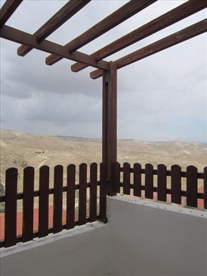 דירה למכירה 4 חדרים במעלה אדומים מצפה נבו 