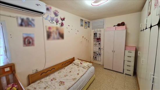 תמונה 3 ,דירה 4.5 חדרים למכירה בלוד, צמח צדק, חב"ד