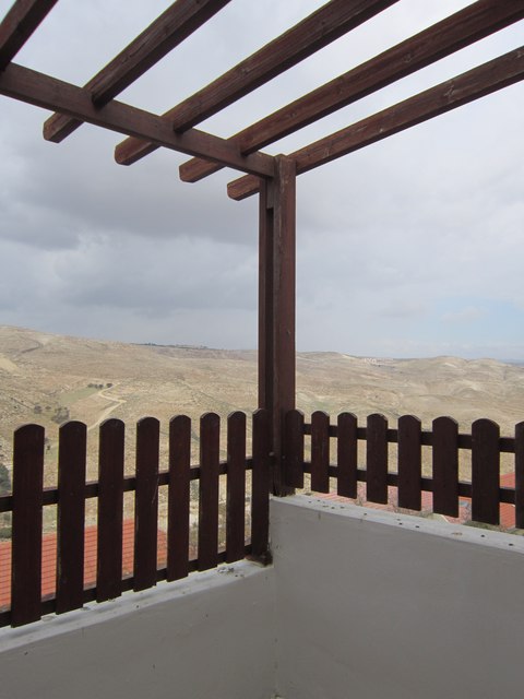 תמונה 1 ,דירה 4 חדרים למכירה במעלה אדומים, מצפה נבו, מצפה נבו