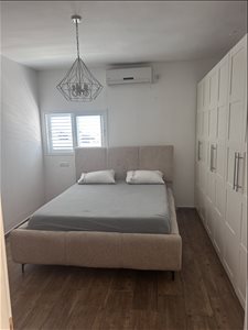 דירה למכירה 3 חדרים בבת ים ירושלים  בית וגן 