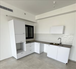דירה למכירה 4 חדרים ברחובות דרך ששת הימים חצרות המושבה 