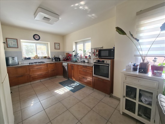 תמונה 2, דו משפחתי 6.5 חדרים למכירה בפרדס חנה - כרכור, יהלום, פרחי הדר
