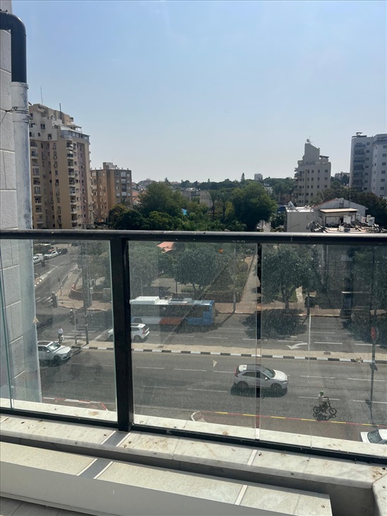 תמונה 4, דירה 4 חדרים למכירה בנתניה, שדרות חיים ויצמן, צפון מערב
