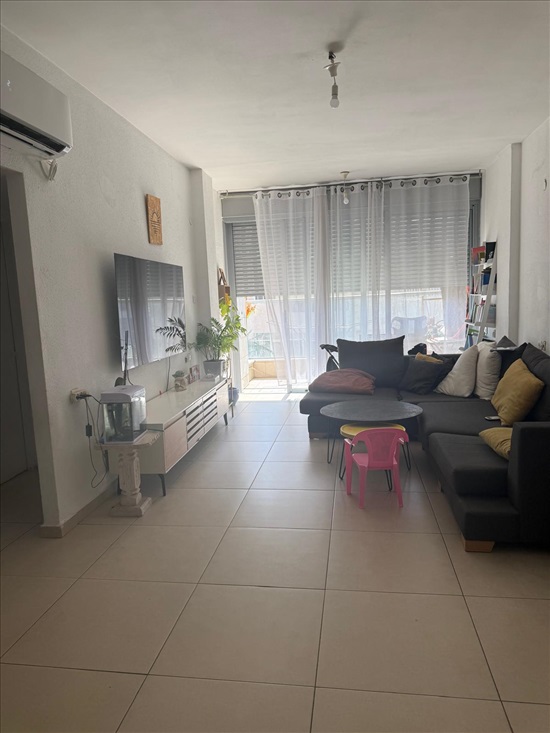 תמונה 4, דירה 4 חדרים למכירה בחולון, אחד במאי, נאות רחל