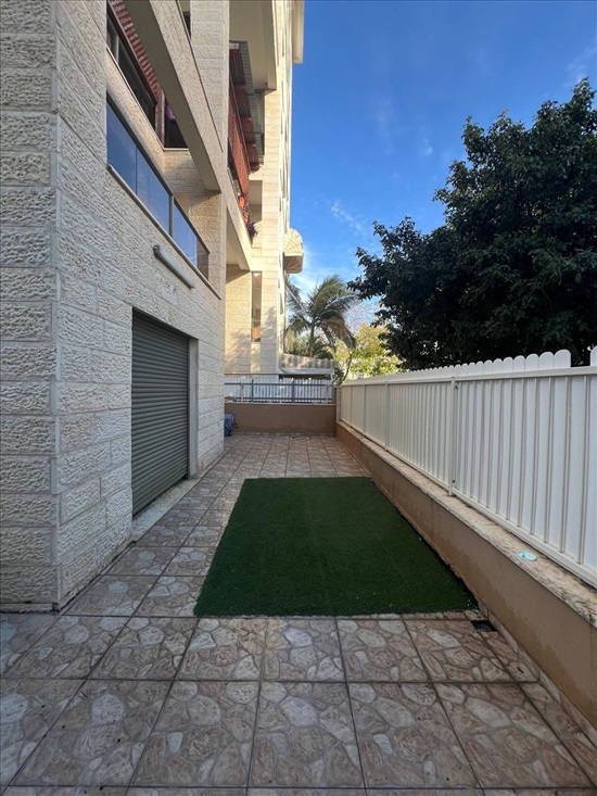 תמונה 1, דירת גן 5 חדרים למכירה ברמלה, שושנה דמארי, קרית האומנים - מצליח