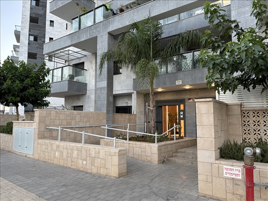 תמונה 1 ,דירה 5 חדרים למכירה בלוד, שבט זבולון, אחיסמך 