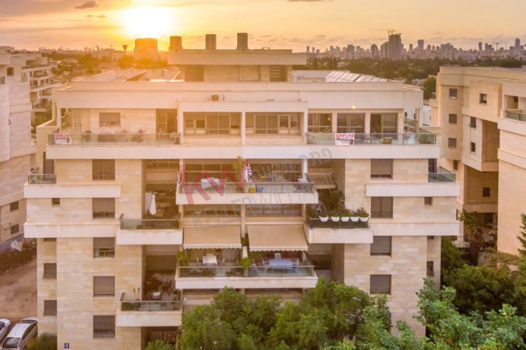 תמונה 1, פנטהאוז 4 חדרים למכירה בקרית אונו, רייספלד, רייספלד