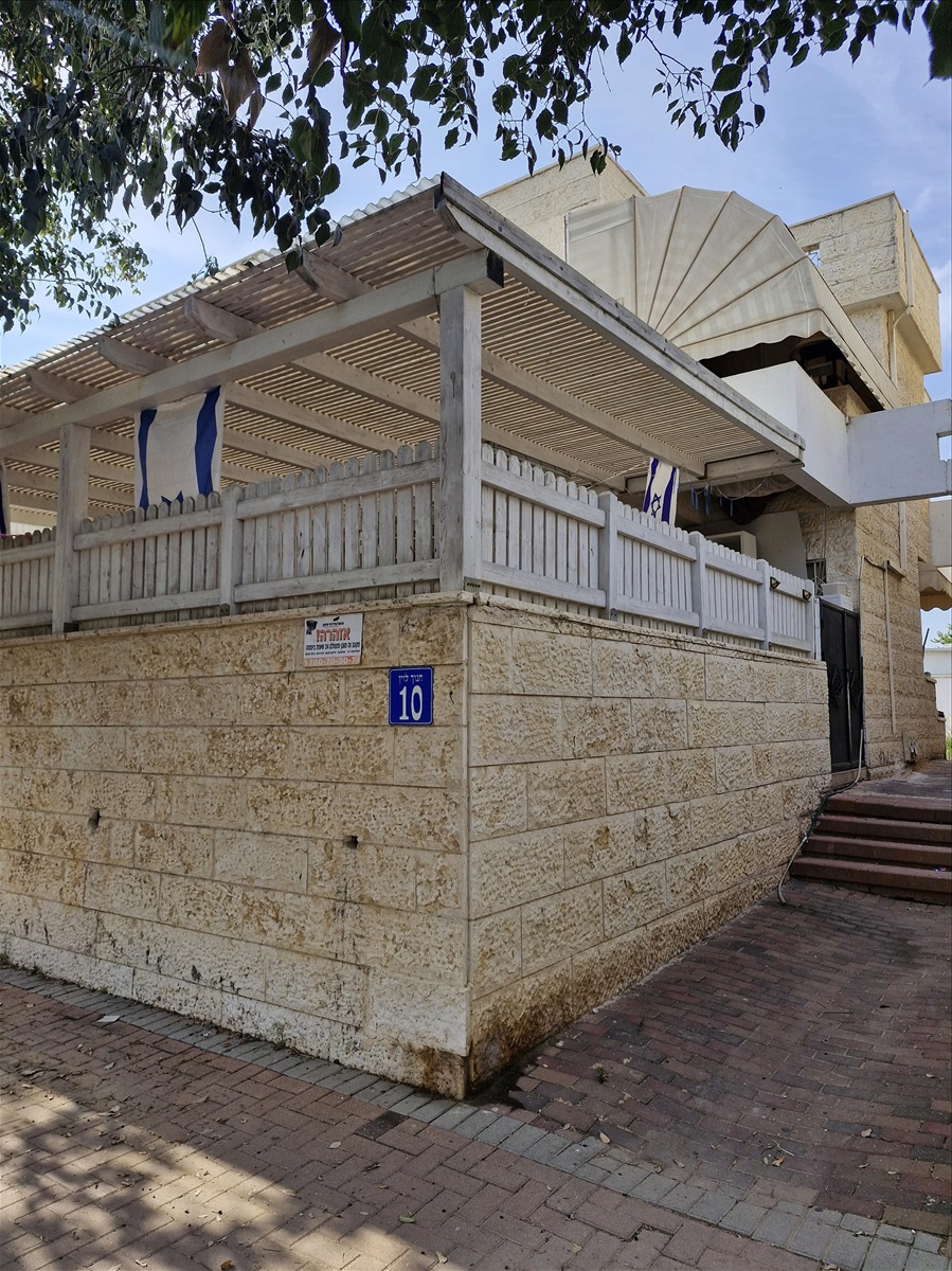 תמונה 1, קוטג 5 חדרים למכירה ברמלה, חנוך לוין, קרית האומנים - מצליח
