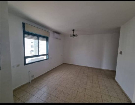 תמונה 2 ,דירה 2 חדרים למכירה בגני אביב, ארבע עונות, גני אביב