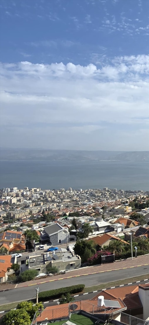 תמונה 3 ,דו משפחתי 9 חדרים למכירה בטבריה, רקפת, 'רמת טבריה ב