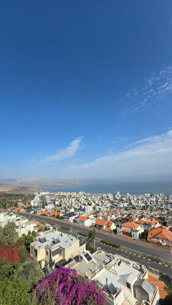 תמונה 5 ,דו משפחתי 9 חדרים למכירה בטבריה, רקפת, 'רמת טבריה ב